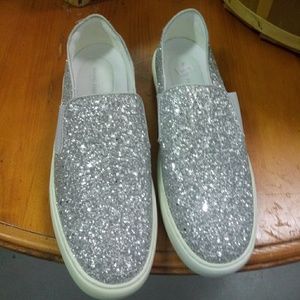 Marc Fisher slip on sneakers